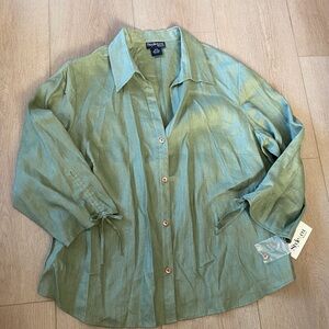Plus Size Green Button-Up Linen Shirt